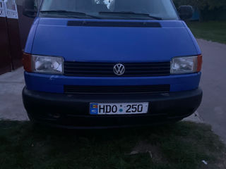 Volkswagen Transporter foto 1