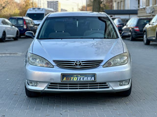 Toyota Camry foto 2