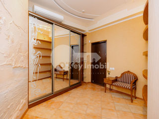 Apartament cu 2 camere, 80 m², Botanica, Chișinău foto 12