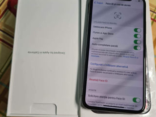 Vind urgent iphone X 256gb original 100% cu cutie