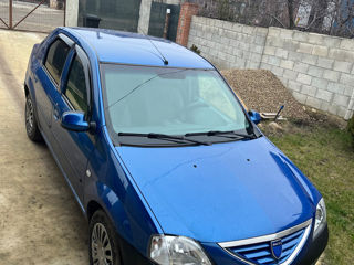 Dacia Logan foto 2