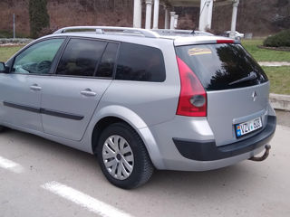 Renault Megane foto 2