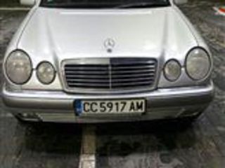 Mercedes E Class foto 1