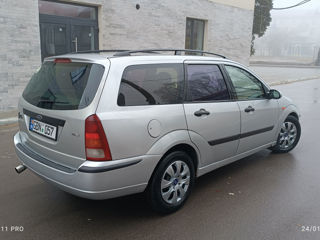 Ford Focus foto 4