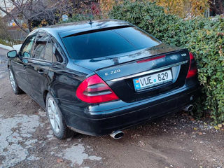 Mercedes E-Class foto 3