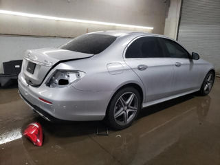 Mercedes E-Class foto 3