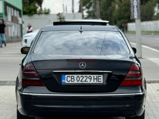 Mercedes E-Class foto 4