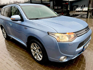 Mitsubishi Outlander foto 8