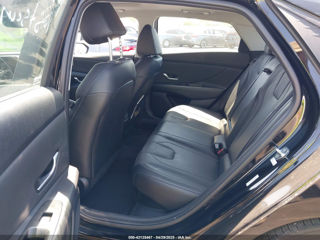 Hyundai Elantra фото 13