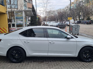 Skoda Superb foto 3