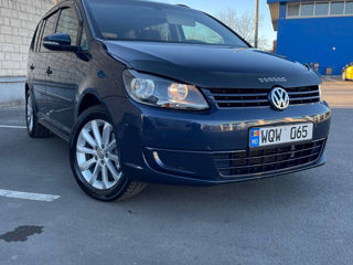 Volkswagen Touran foto 4