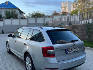 Skoda Octavia foto 3