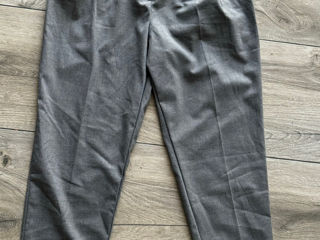 Pantaloni de oficiu , mar XS/S — 500 lei