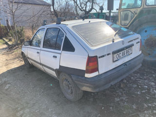 Opel Kadett foto 2