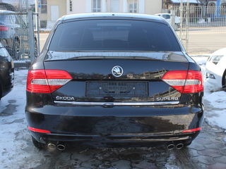 Skoda Superb foto 3