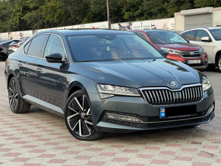 Skoda Superb foto 3