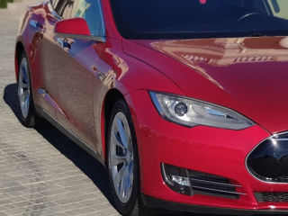 Tesla Model S foto 3