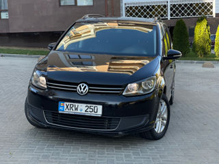 Volkswagen Touran foto 4