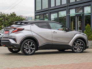 Toyota C-HR foto 2