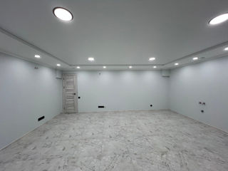 Spatiu comercial,oficiu,salon de frumusete.Botanica.Amplasat perfect.Prima linie.Suprafata 43m. foto 12