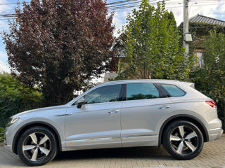 Volkswagen Touareg foto 5