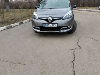 Renault Grand Scenic foto 3