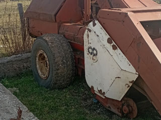 Mașina agricola foto 1