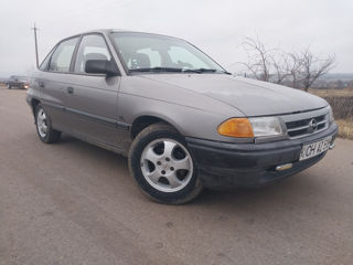 Opel Astra foto 8