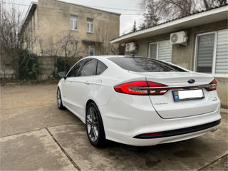 Ford Fusion foto 7