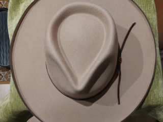 Ковбойская шляпа 100% шерсть большой,размер прим.60,новая,привезена из США foto 3