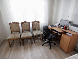 Apartament cu 3 camere, 80 m², Buiucani, Chișinău foto 6