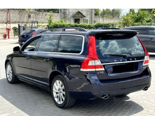 Volvo V70 foto 3