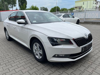 Skoda Superb фото 0