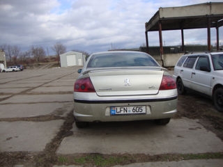 Peugeot 407 foto 10