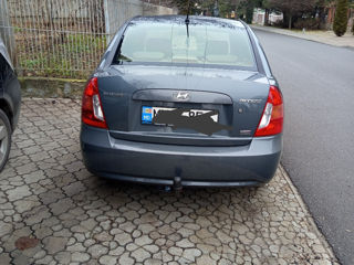 Hyundai Accent foto 4