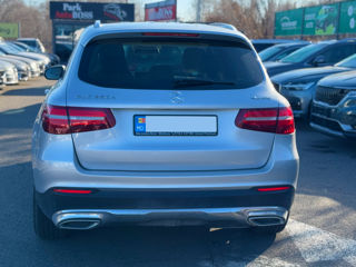 Mercedes GLC foto 6