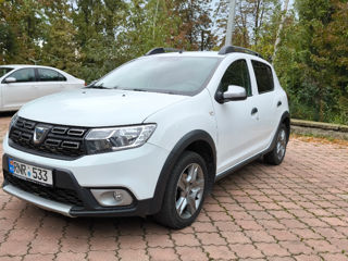 Dacia Sandero foto 2