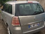 Opel Zafira foto 2