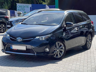 Toyota Auris foto 1