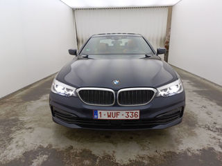 BMW 5 Series foto 2