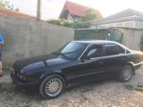 BMW 5 Series foto 3