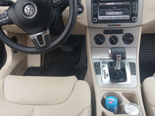 Volkswagen Passat foto 4