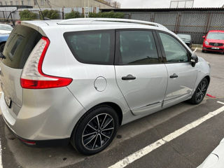 Renault Grand Scenic foto 6