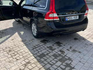 Volvo V70 foto 3