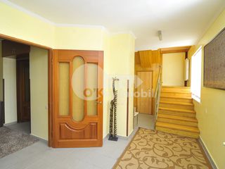 Apartament cu 2 nivele, str. Sciusev, Centru, 470 € ! foto 3