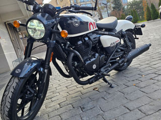 Royal Enfield Shotgun 650