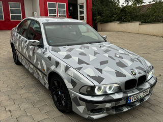 BMW 5 Series foto 5