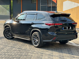 Toyota Highlander foto 2