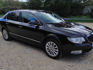 Skoda Superb foto 3