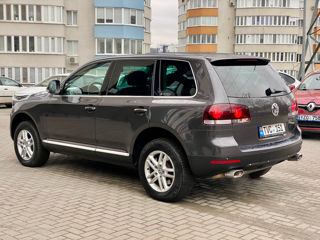 Volkswagen Touareg foto 4